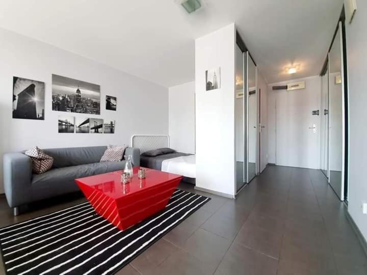 Lucka Residence Warschau Buitenkant foto