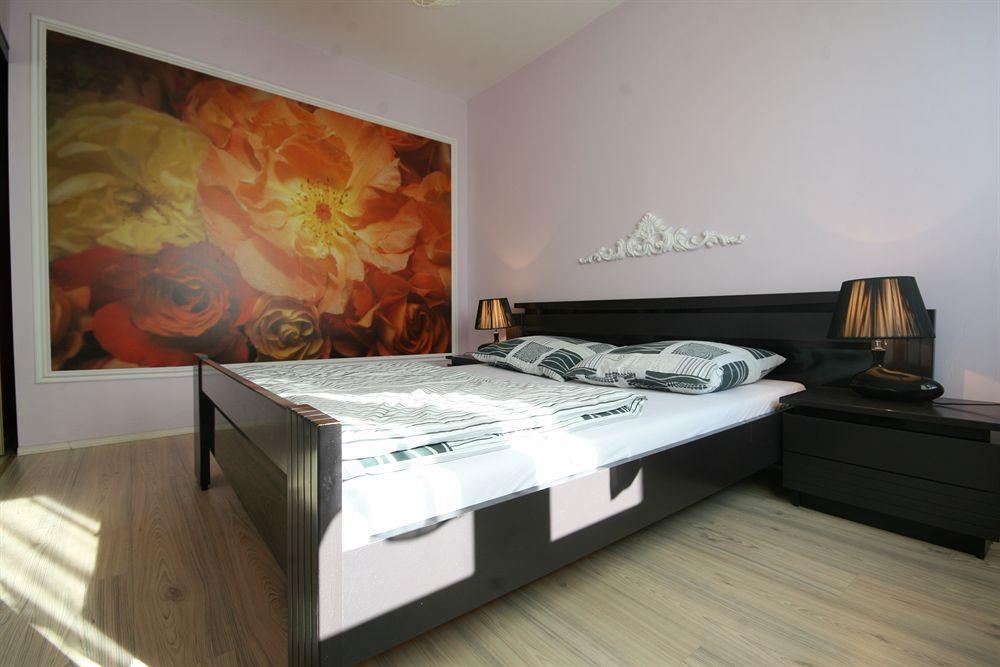 Lucka Residence Warschau Buitenkant foto