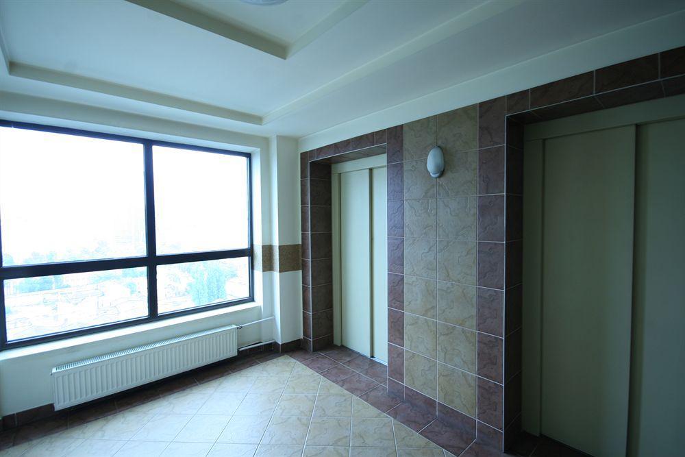Lucka Residence Warschau Buitenkant foto