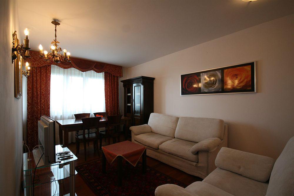 Lucka Residence Warschau Buitenkant foto